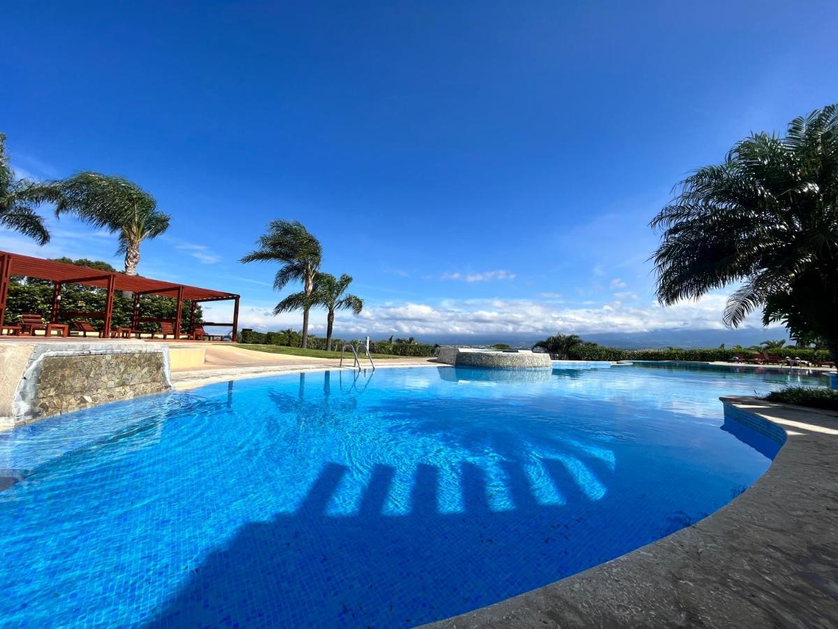 Cr Mariposa Rentals Comfortable Penthouse, Ac, Pool, Gym, Tennis Santa Ana  Exterior foto